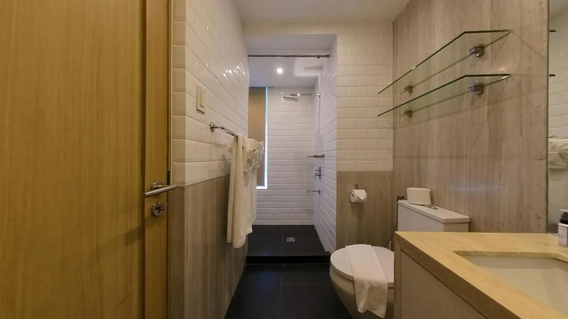 公寓式酒店 Full-Serviced Residential Apartment In Blue Sapphire, Bgc 马尼拉 菲律宾
