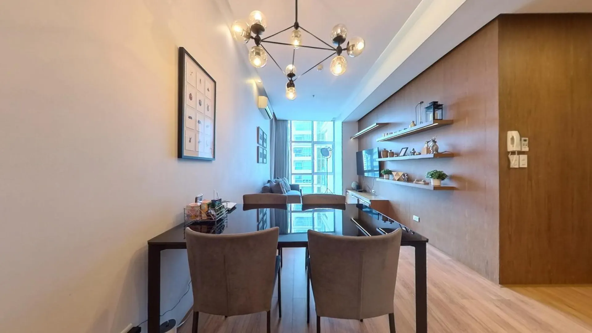 Full-Serviced Residential Apartment In Blue Sapphire, Bgc Manila 0*,