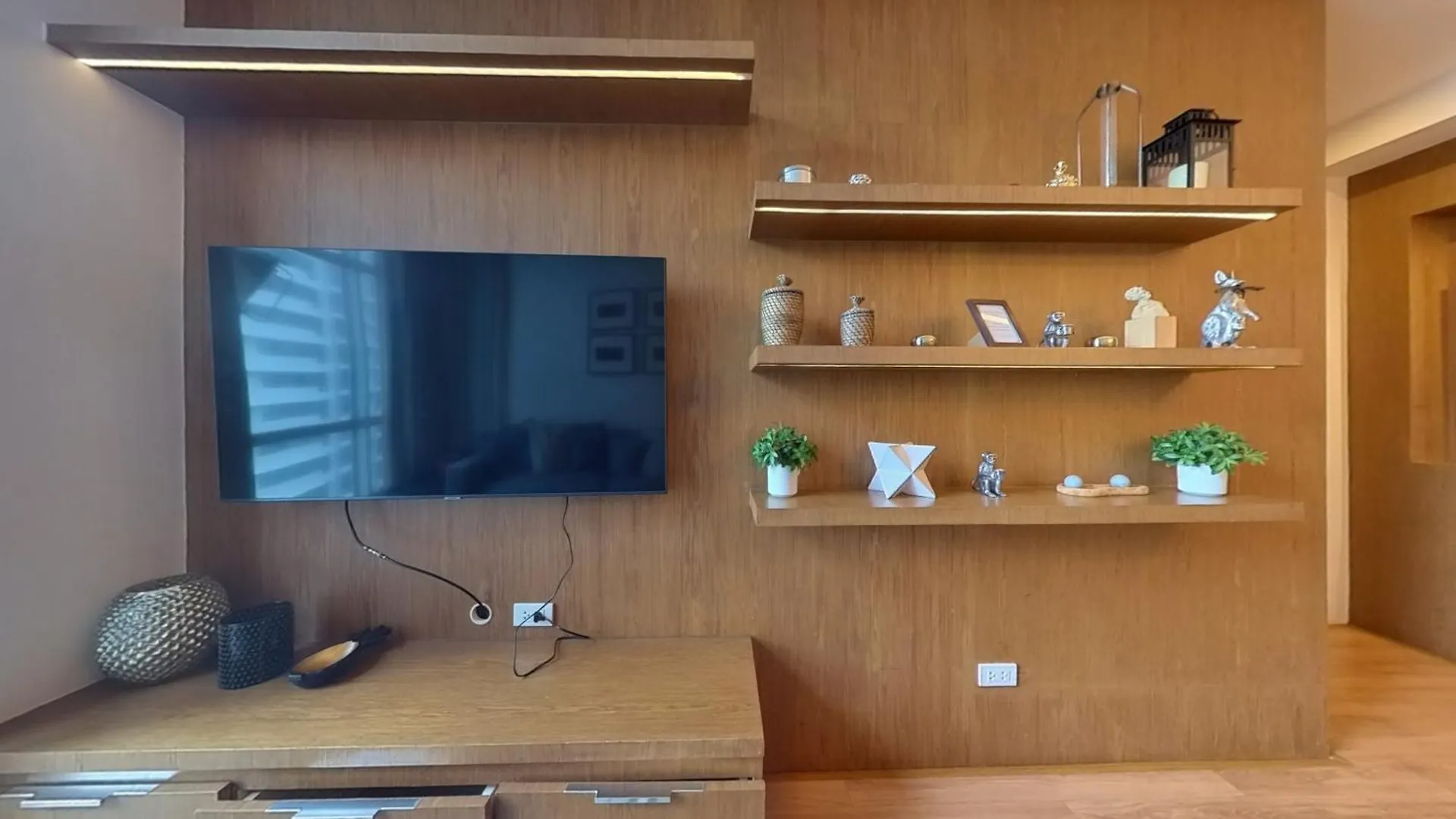 Full-Serviced Residential Apartment In Blue Sapphire, Bgc Manila Aparthotel
