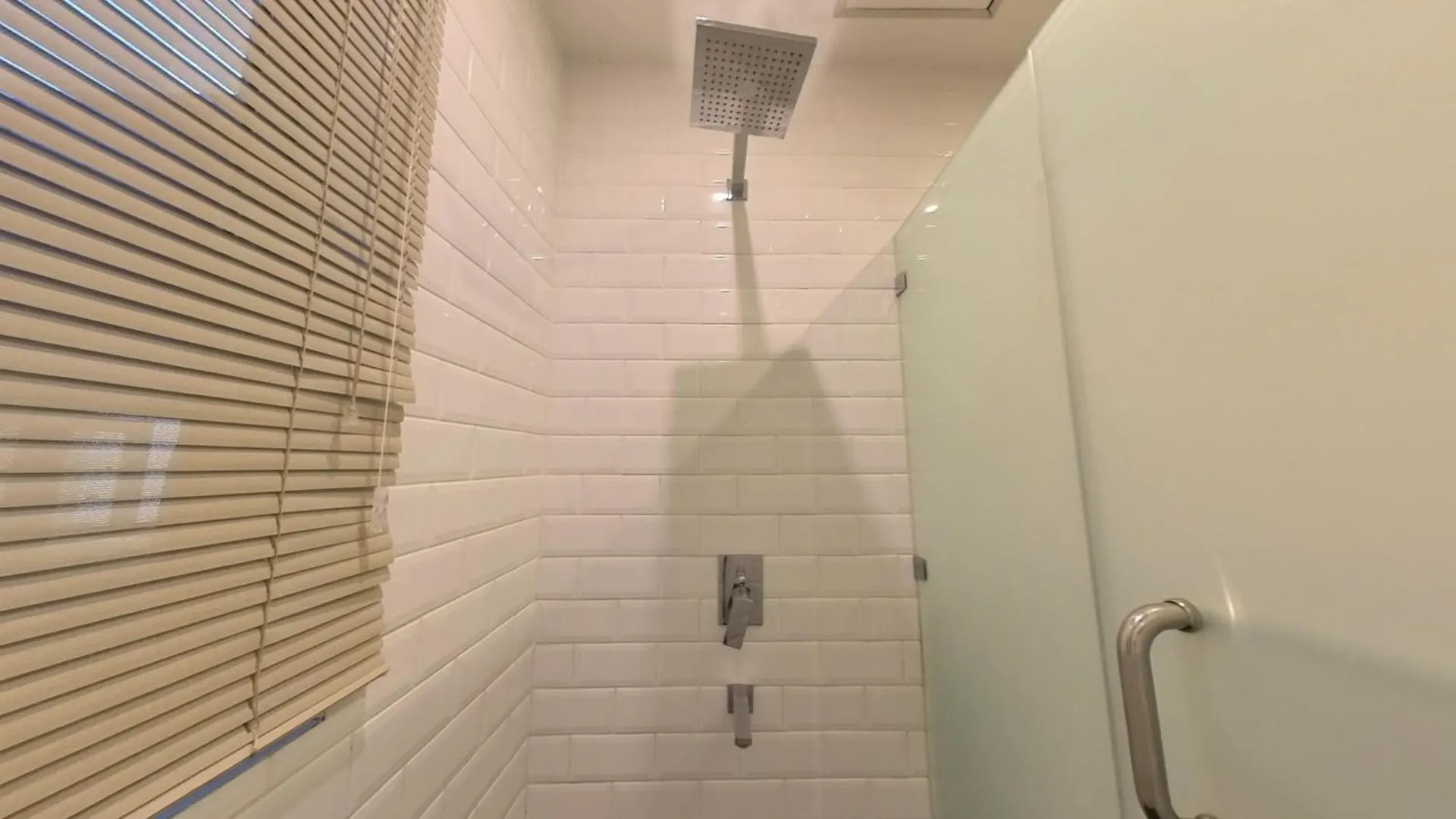 Full-Serviced Residential Apartment In Blue Sapphire, Bgc Manila Aparthotel